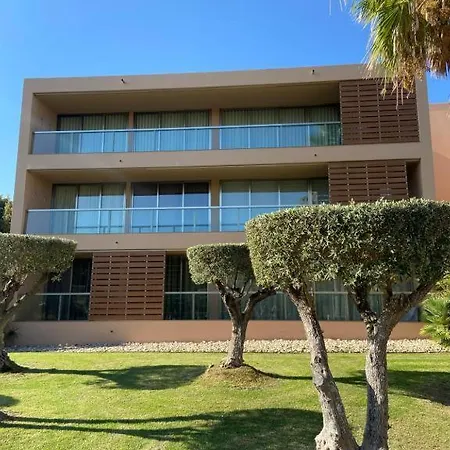 Salgados Retreat Апартаменты Bicas