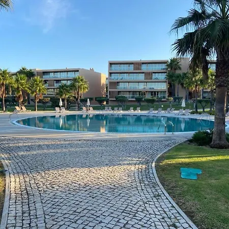 Salgados Retreat Bicas