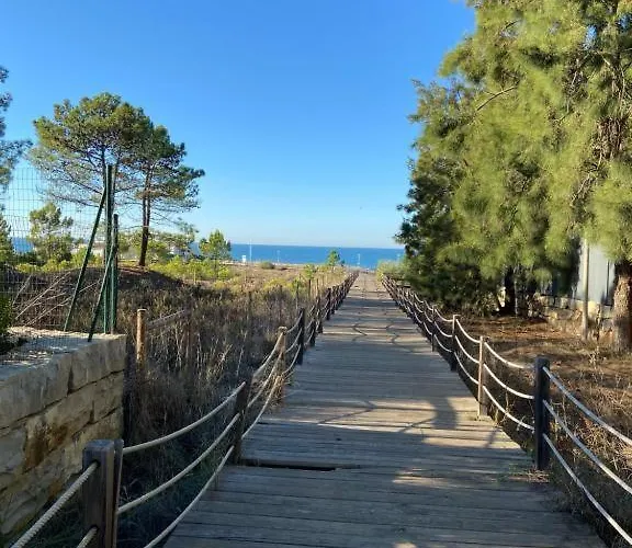 Salgados Retreat 아파트